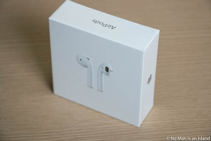 161227-airpods-1